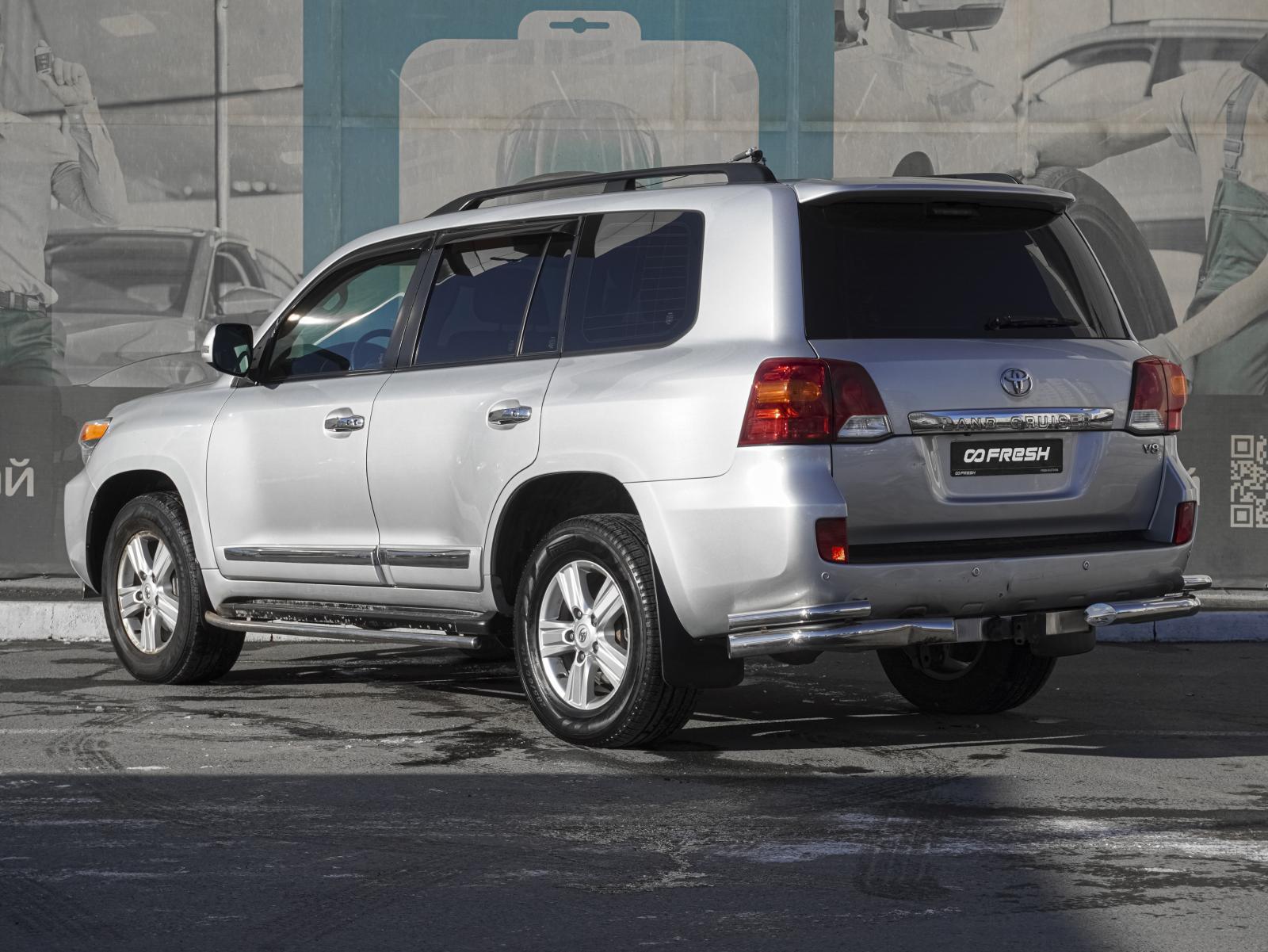 Toyota Land Cruiser 2014