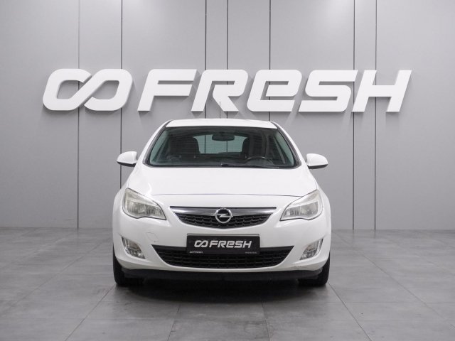 Opel Astra 2012