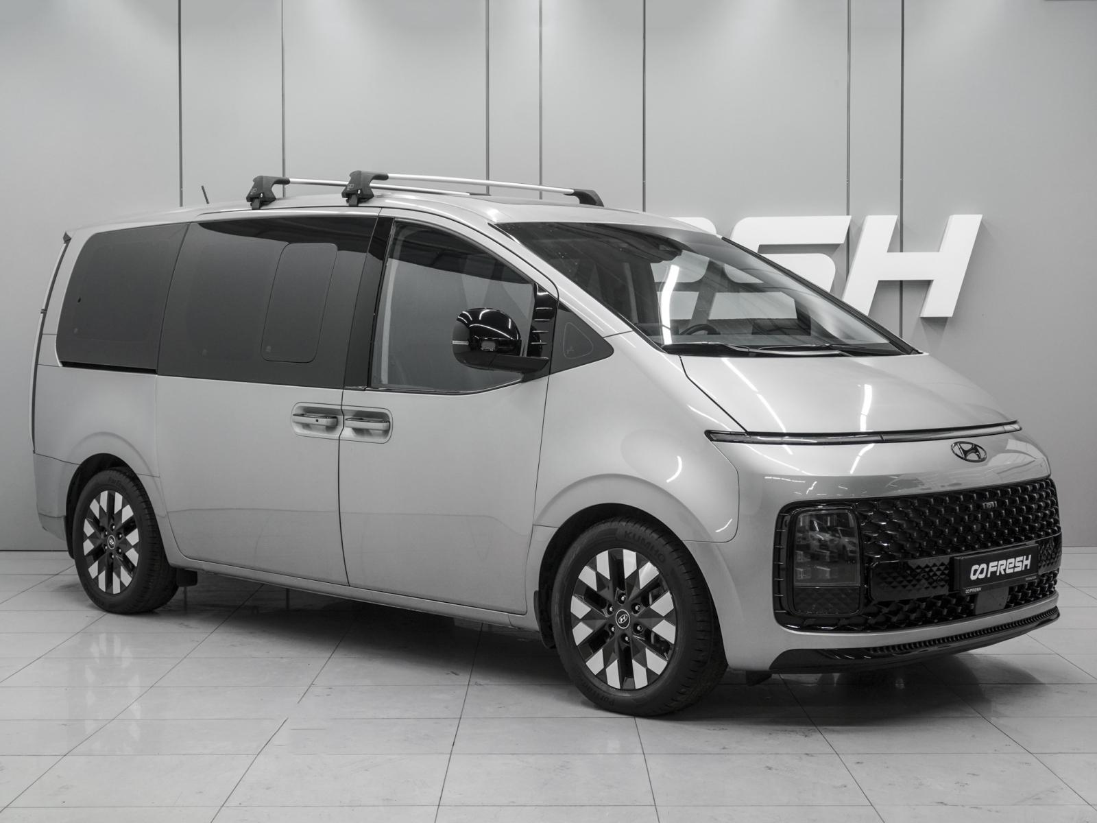 Toyota HiAce 2021