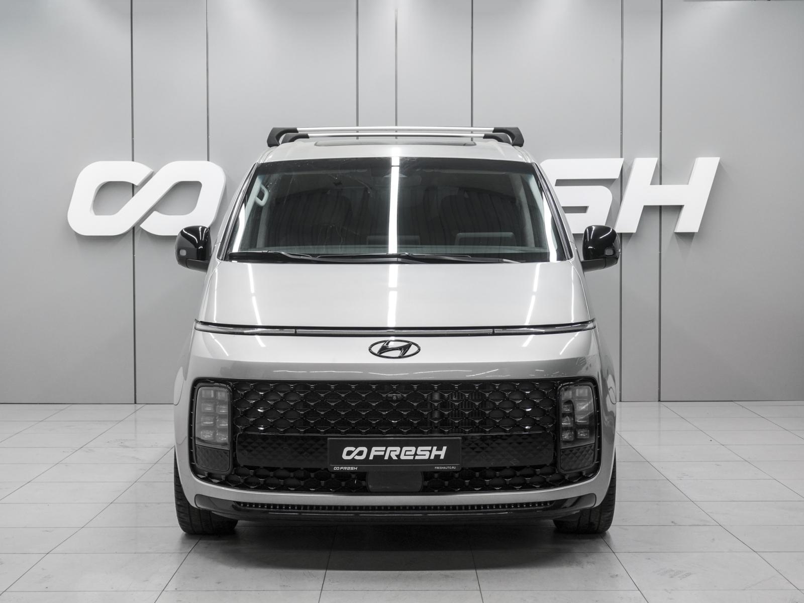 Toyota HiAce 2021