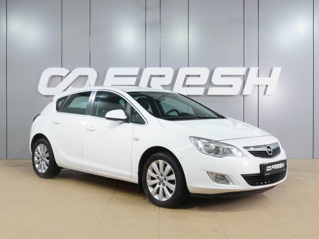 Opel Astra 2012