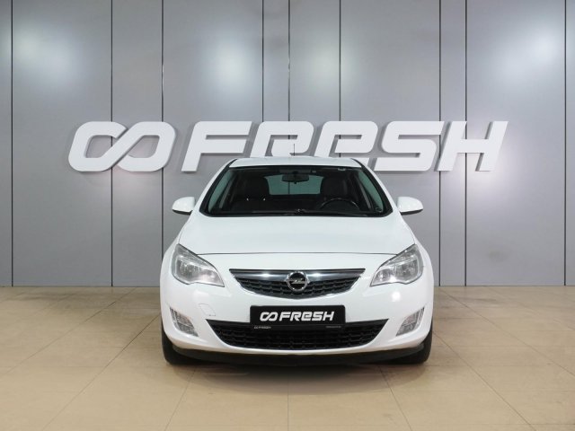 Opel Astra 2012
