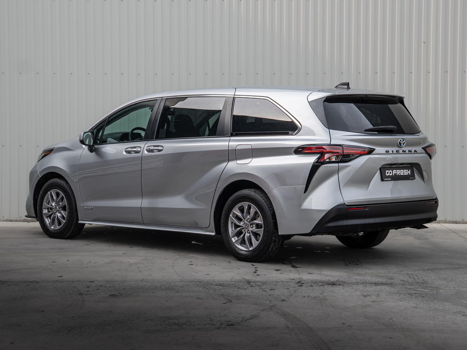 Peugeot Traveller 2020