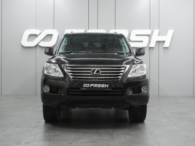Lexus LX 2011