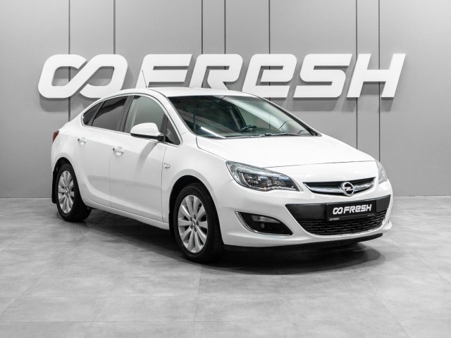 Opel Astra 2012