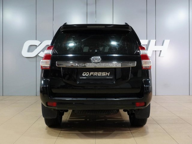 Toyota Land Cruiser Prado 2014