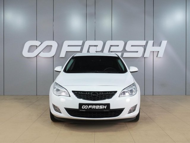 Opel Astra 2011