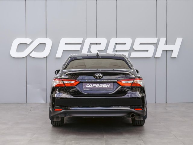 Toyota Camry 2019