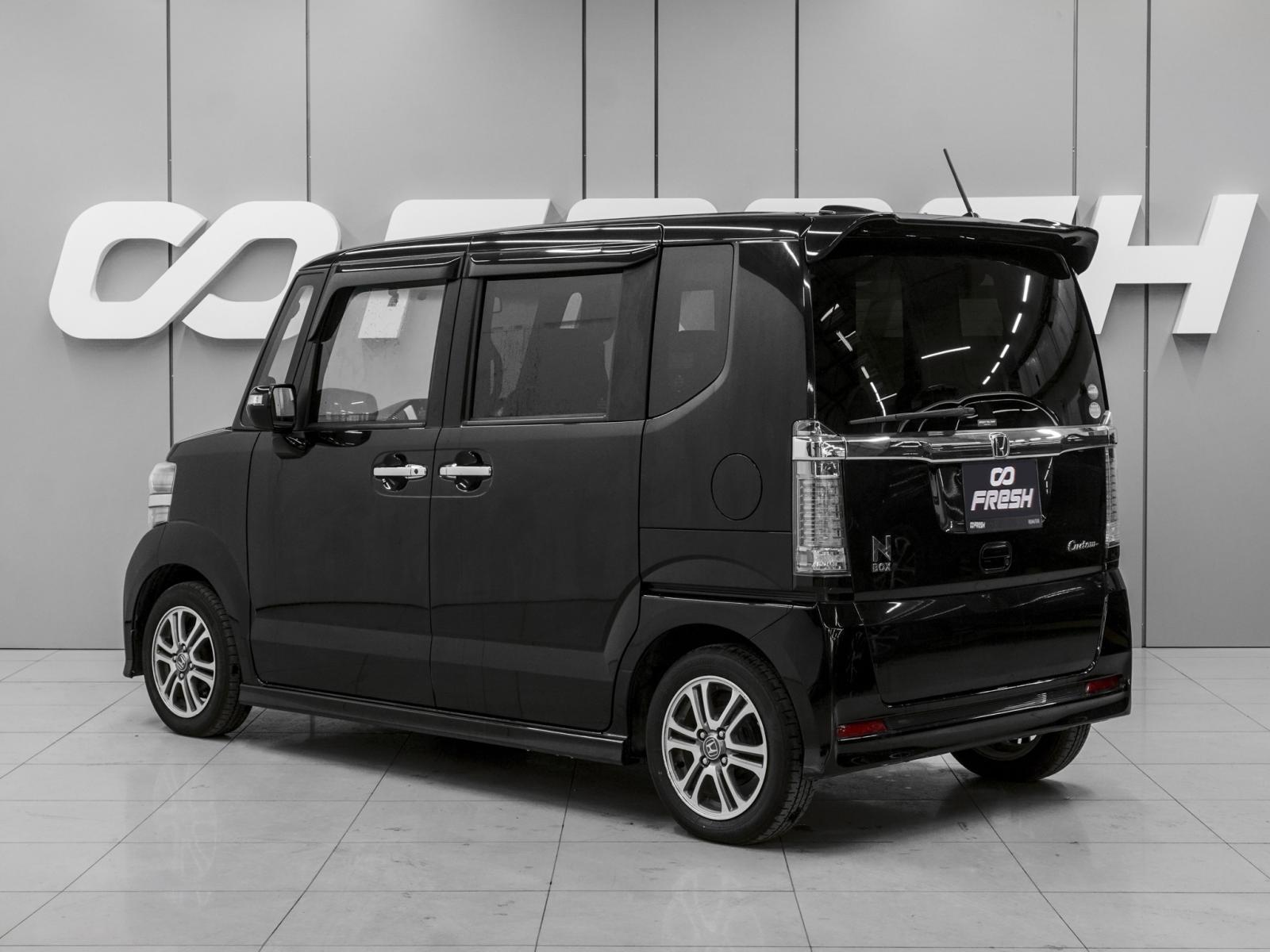 Mitsubishi Grandis 2003