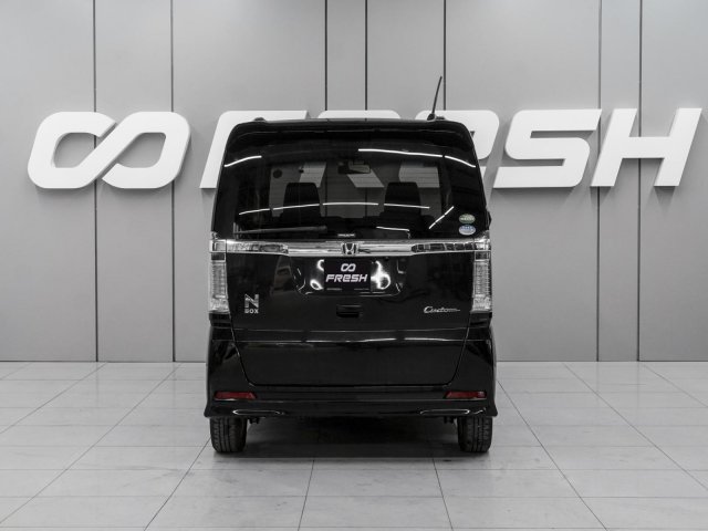 Honda N-BOX 2017