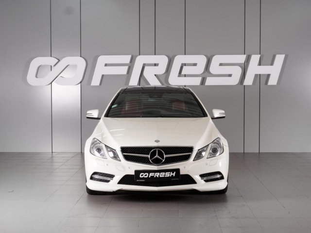 Mercedes-Benz E-Класс 2011