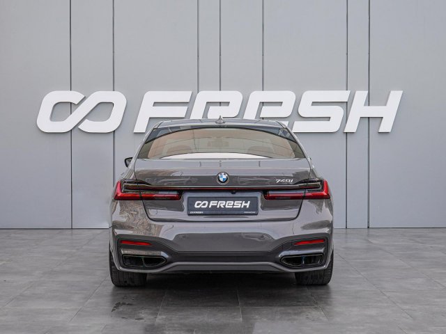 BMW 7 серии 2022