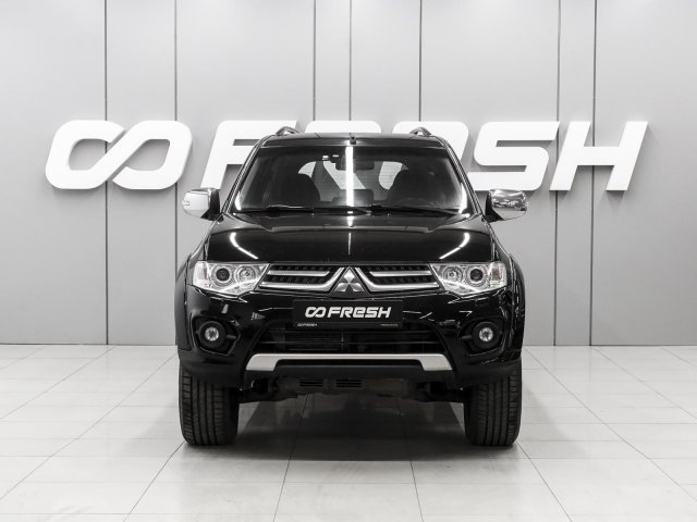 Mitsubishi Pajero Sport 2014