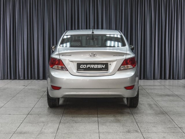 Hyundai Solaris 2012