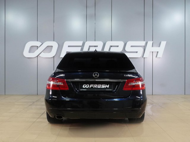 Mercedes-Benz E-Класс 2011