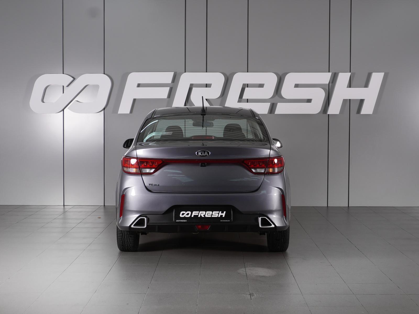 BMW 7 серии 2011