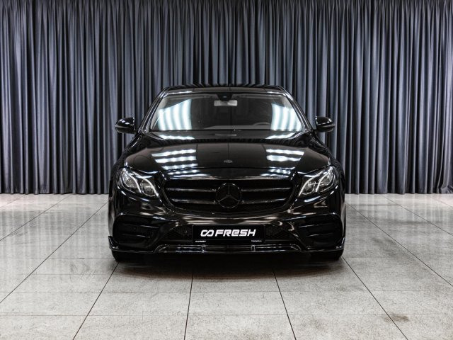 Mercedes-Benz E-Класс 2019