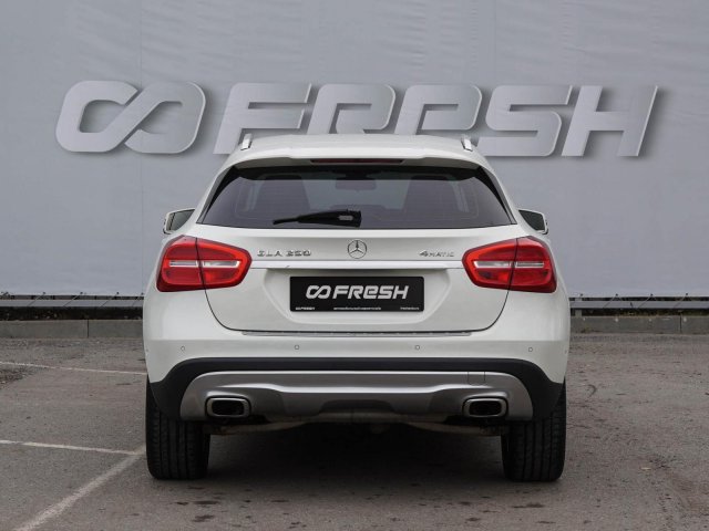 Mercedes-Benz GLA 2014