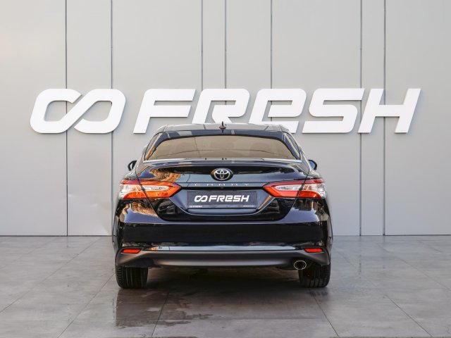Toyota Camry 2019
