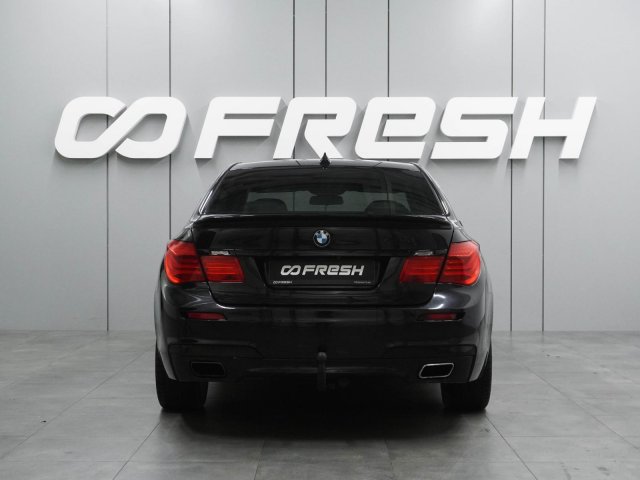 BMW 7 серии 2011