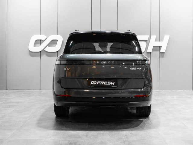 Lynk & Co 900 2025