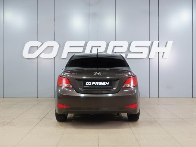 Hyundai Solaris 2015